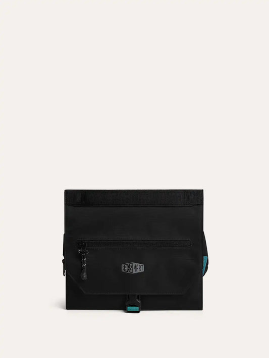 Faro Hanging Toiletry Bag